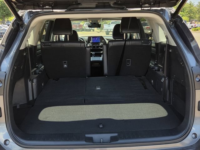 Used 2023 Toyota Highlander XLE FWD image 25