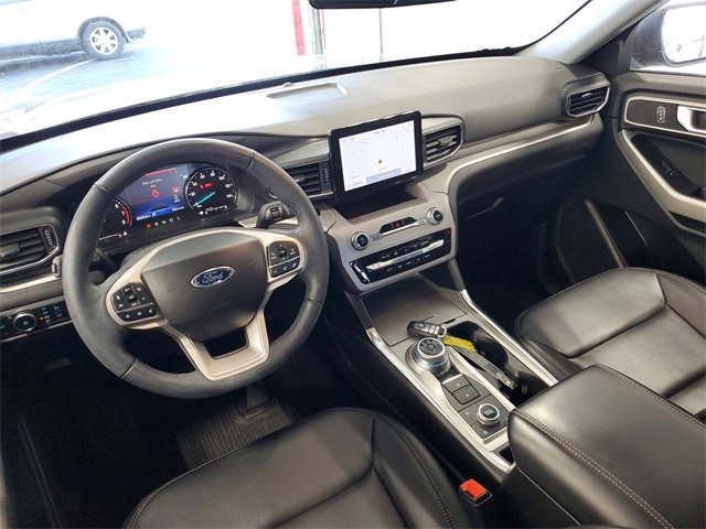 Certified 2023 Ford Explorer XLT w/ Equipment Group 202A image 25