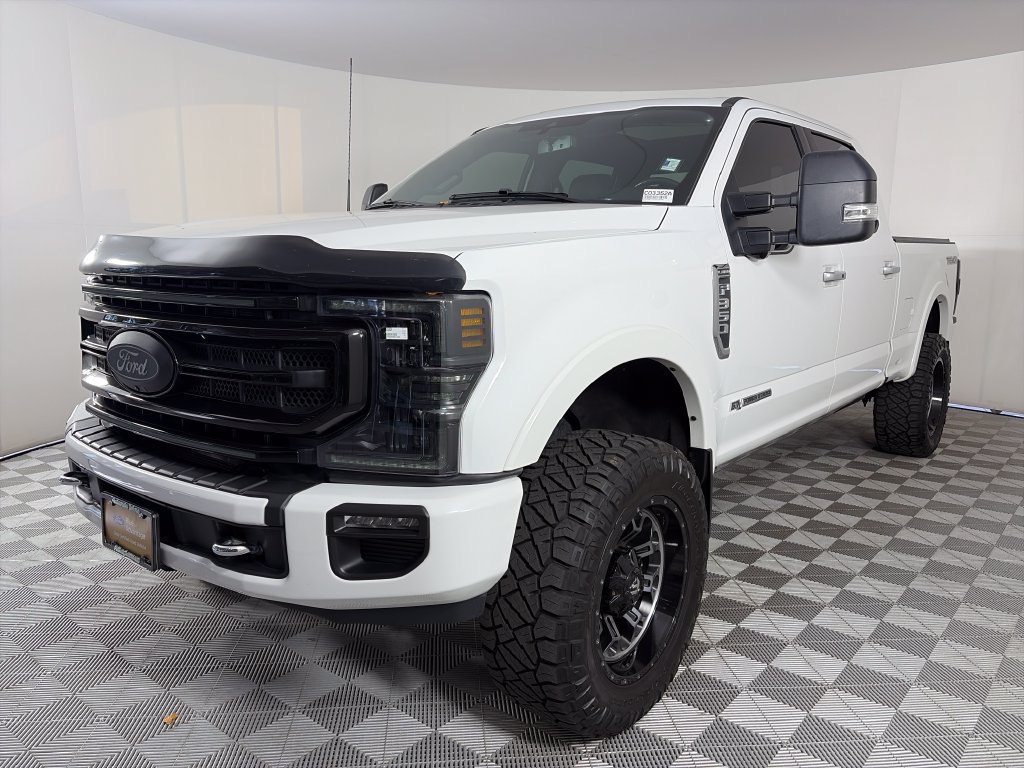 Certified 2022 Ford F350 Platinum w/ Tremor Off-Road Package AWD/4WD image 3