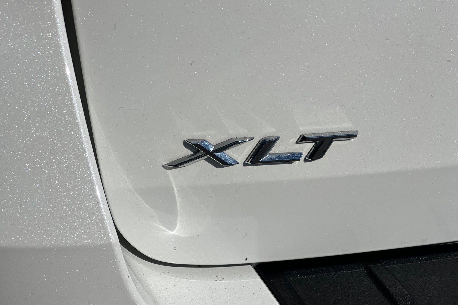 Certified 2023 Ford Explorer XLT w/ Equipment Group 202A image 28