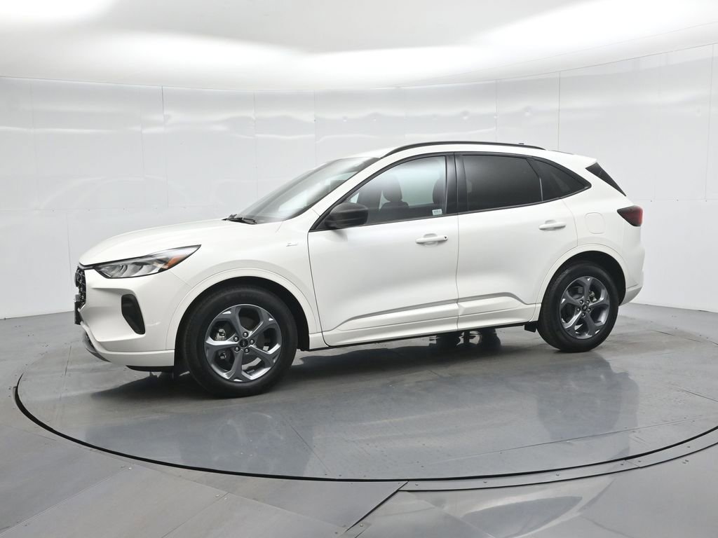 Certified 2023 Ford Escape ST-Line w/ Tech Pack #1 image 31