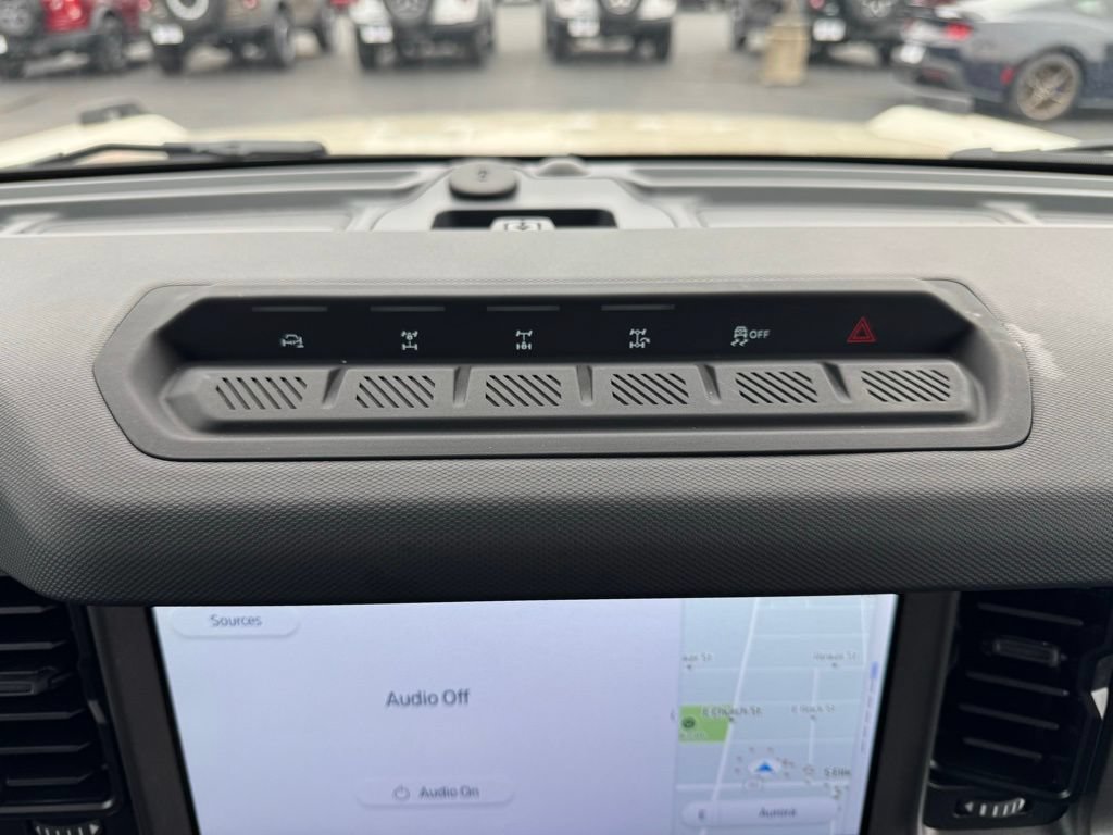 Certified 2025 Ford Bronco Badlands AWD/4WD image 10
