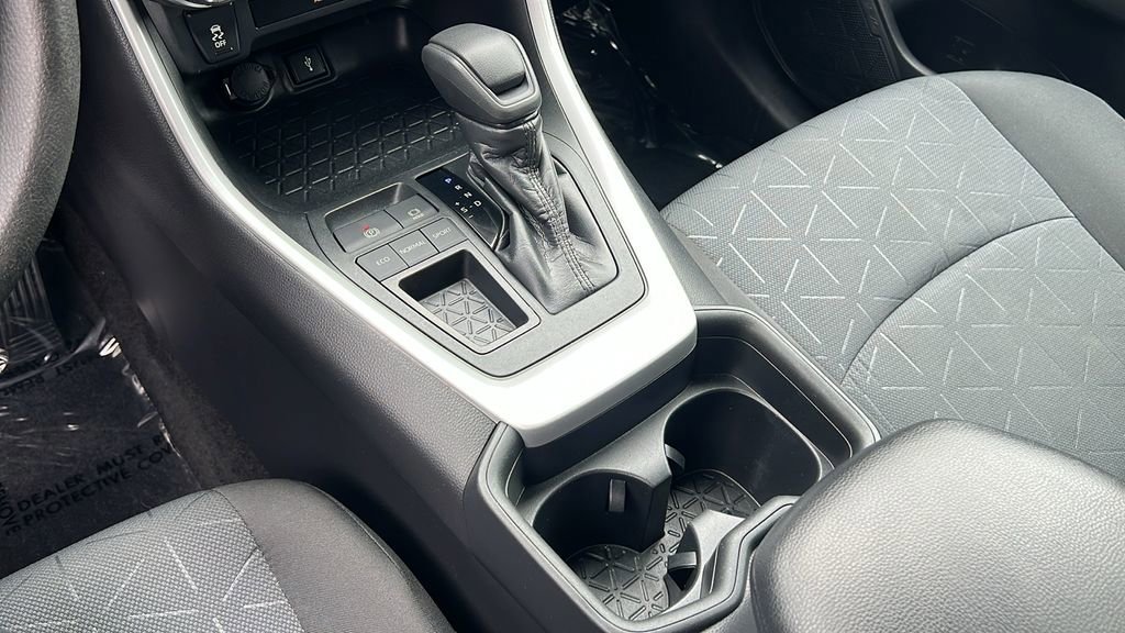 Used 2020 Toyota RAV4 XLE w/ All Weather Liner Package FWD image 18