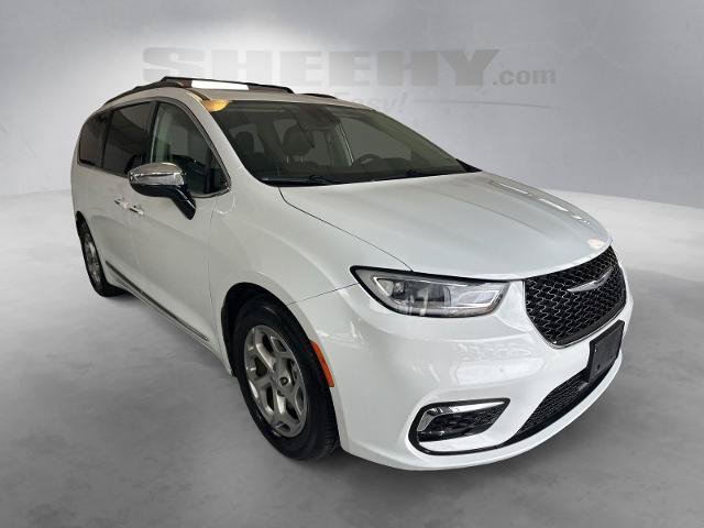 Used 2023 Chrysler Pacifica Limited FWD image 16