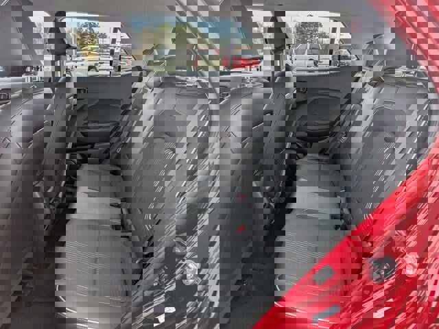 Used 2025 Hyundai Venue Limited image 28