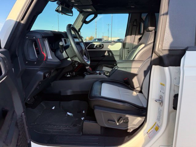 Certified 2026 Ford Bronco Outer Banks w/ Sasquatch Package AWD/4WD image 14