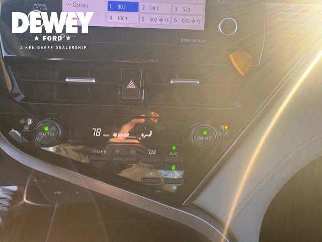 Used 2022 Toyota Camry LE image 18