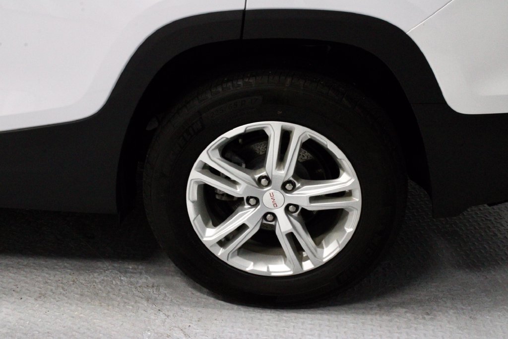 Used 2023 GMC Terrain SLE FWD image 18
