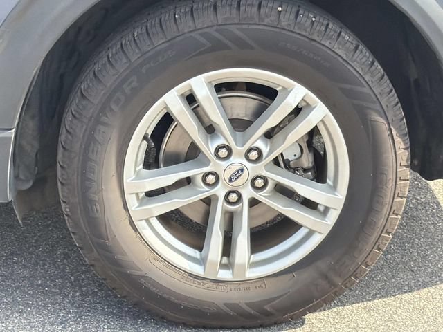 Certified 2021 Ford Explorer XLT w/ Equipment Group 202A AWD/4WD image 13