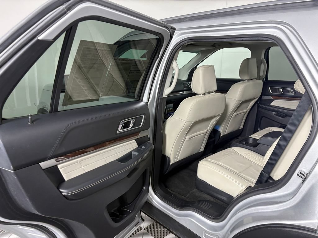 Certified 2018 Ford Explorer Platinum AWD/4WD image 29