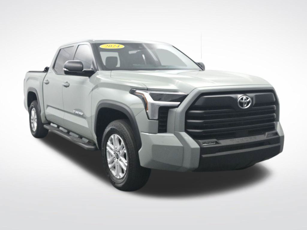 Used 2024 Toyota Tundra SR5 w/ SR5 Premium Package AWD/4WD image 3