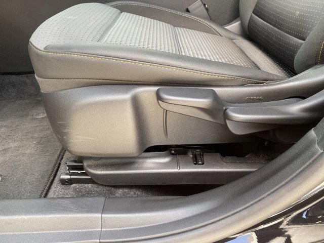 Used 2024 Chevrolet Trax LT FWD image 12