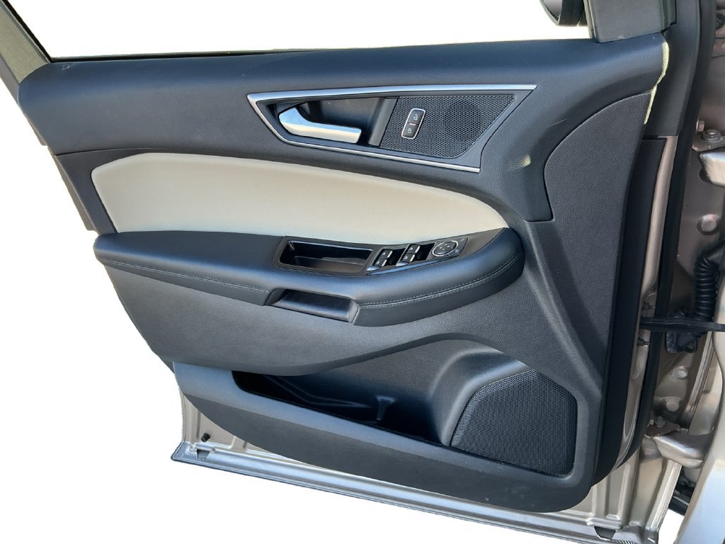 Certified 2020 Ford Edge SEL w/ Convenience Package FWD image 24