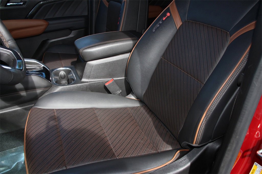 Used 2024 GMC Canyon AT4 w/ AT4 Premium Package image 23