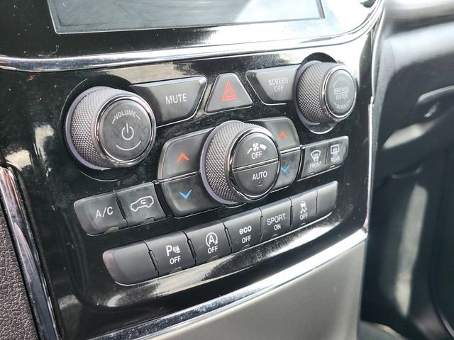 Used 2021 Jeep Grand Cherokee Laredo X AWD/4WD image 23