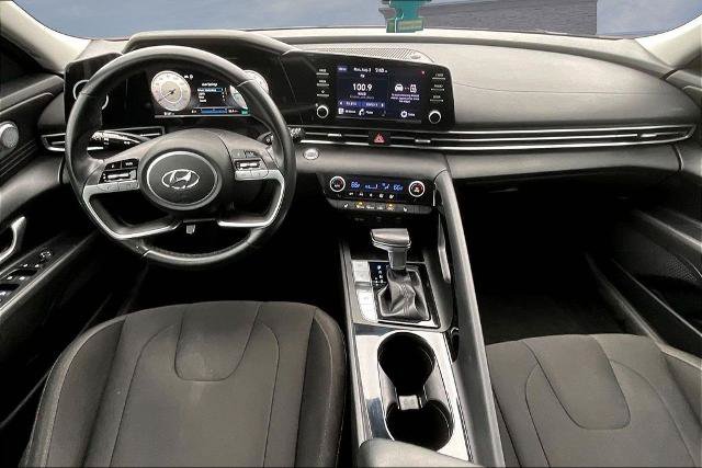 Used 2021 Hyundai Elantra SEL w/ Convenience Package FWD image 7