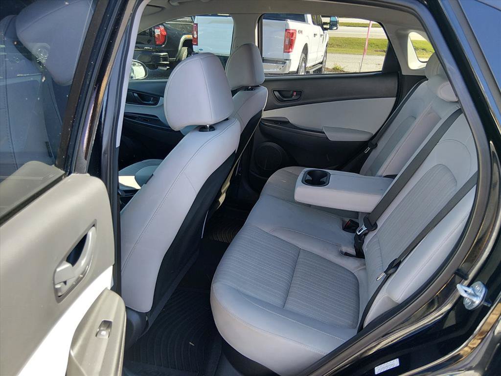 Used 2023 Hyundai Kona SEL AWD/4WD image 14