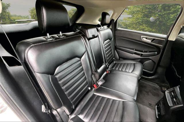 Certified 2019 Ford Edge SEL w/ Equipment Group 201A AWD/4WD image 26