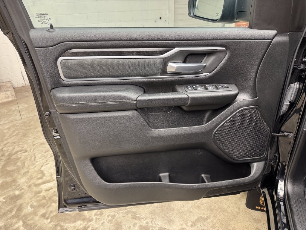 Used 2023 RAM 1500 Big Horn AWD/4WD image 8