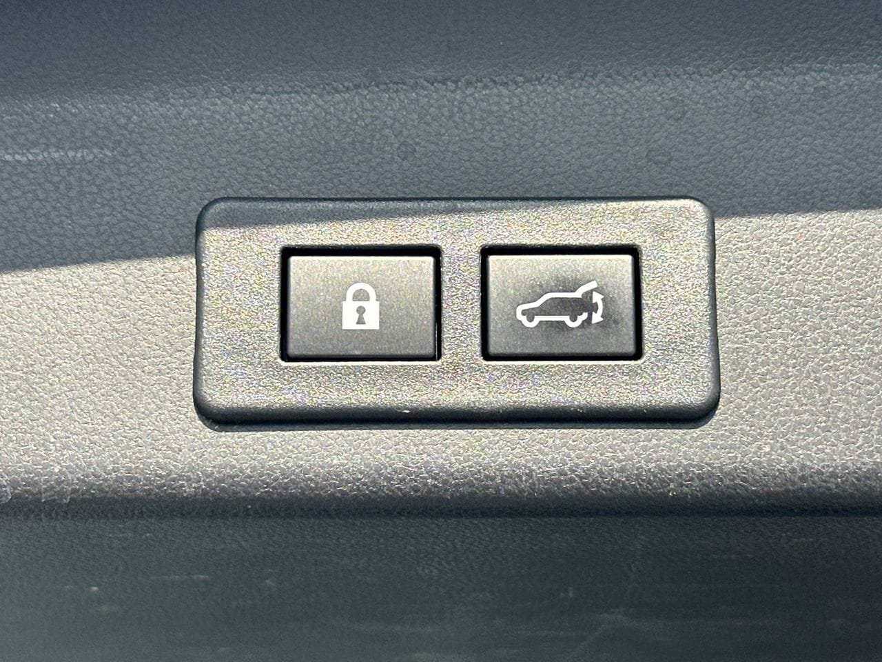 Used 2021 Subaru Ascent Premium w/ Convenience Package AWD/4WD image 21