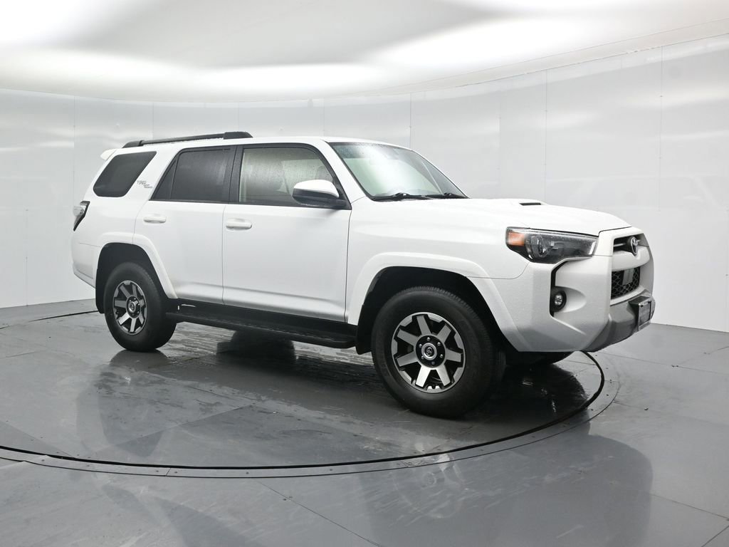 Used 2024 Toyota 4Runner TRD Off-Road image 3