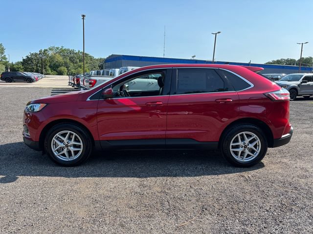 Certified 2023 Ford Edge SEL w/ Convenience Package AWD/4WD image 2