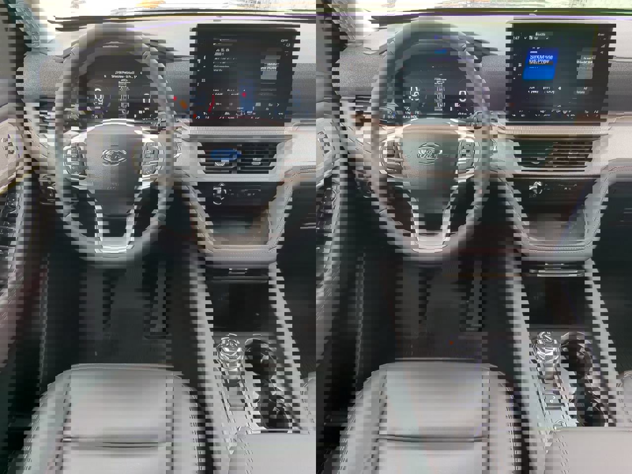 Certified 2025 Ford Explorer Active w/ Active Comfort Package image 14