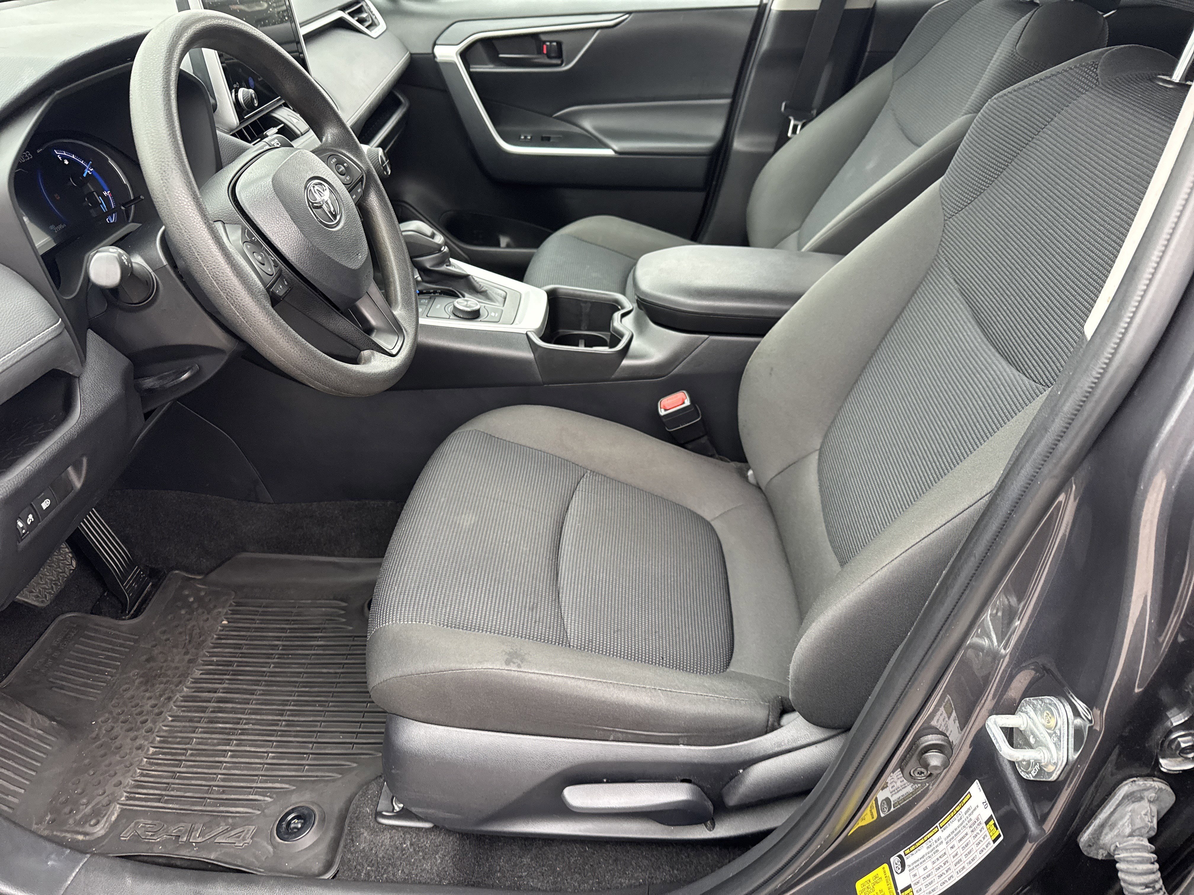 Used 2024 Toyota RAV4 LE image 12