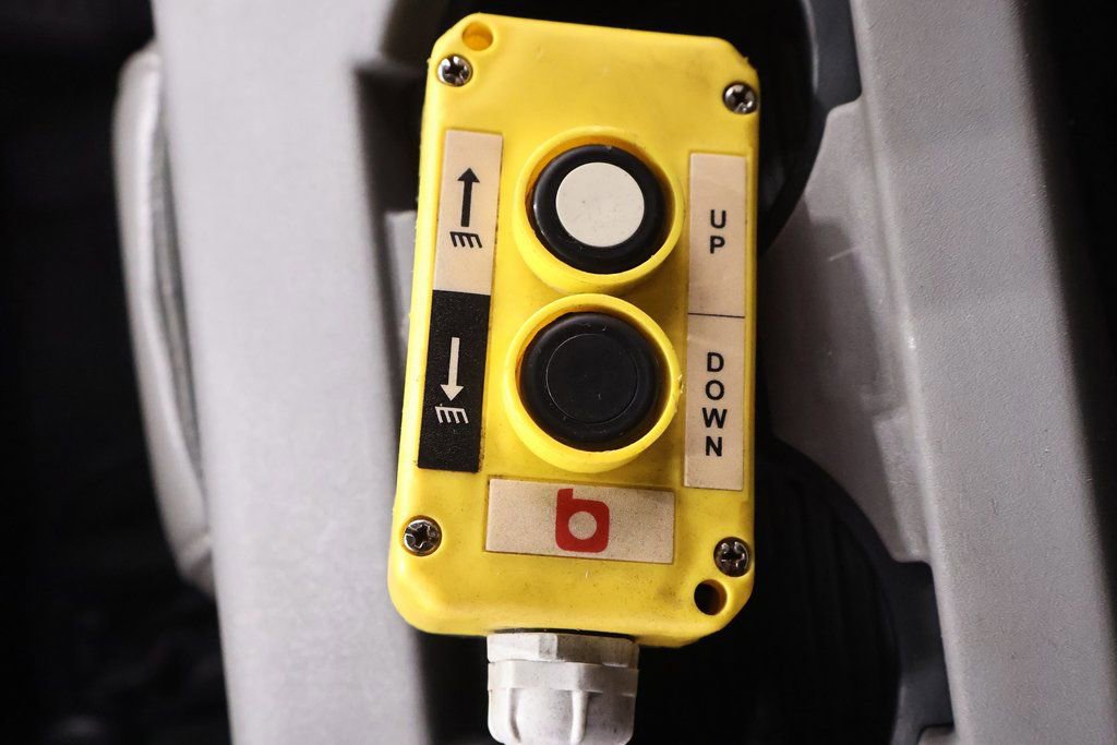 Certified 2017 Ford F550 XL image 35