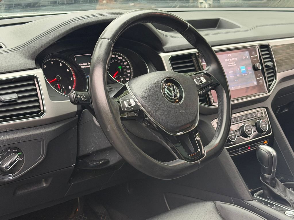 Used 2018 Volkswagen Atlas SEL AWD/4WD image 18
