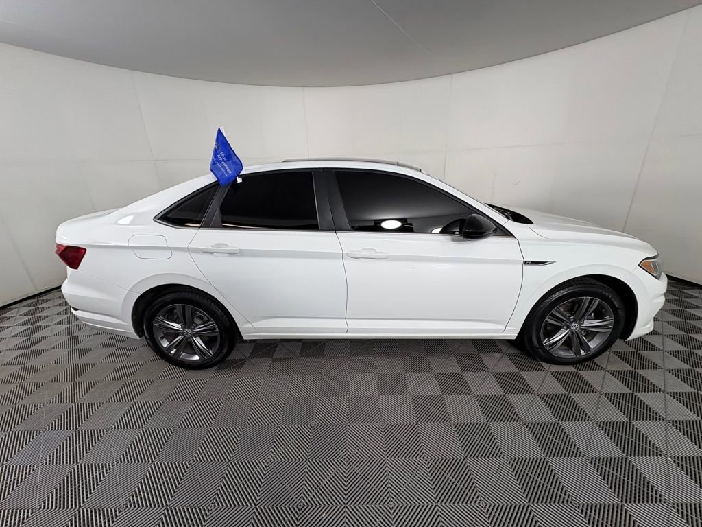 Used 2019 Volkswagen Jetta R-Line w/ R-Line Cold Weather Package image 6