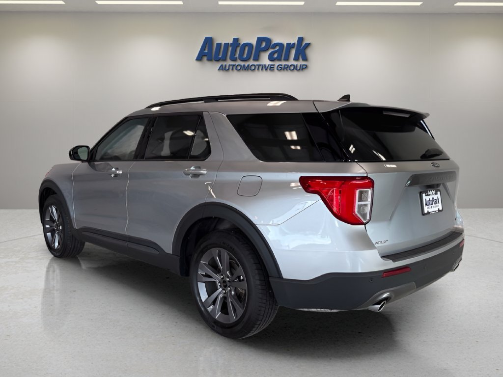Certified 2024 Ford Explorer XLT w/ Equipment Group 202A AWD/4WD image 5