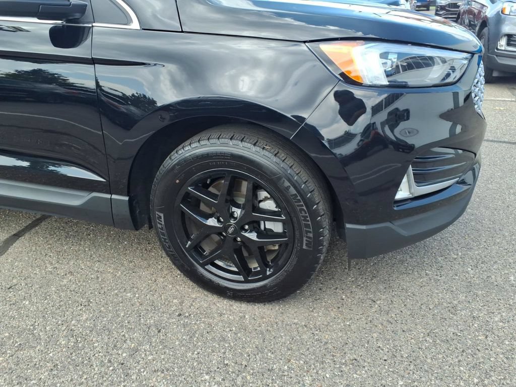 Certified 2024 Ford Edge SEL w/ Convenience Package AWD/4WD image 5