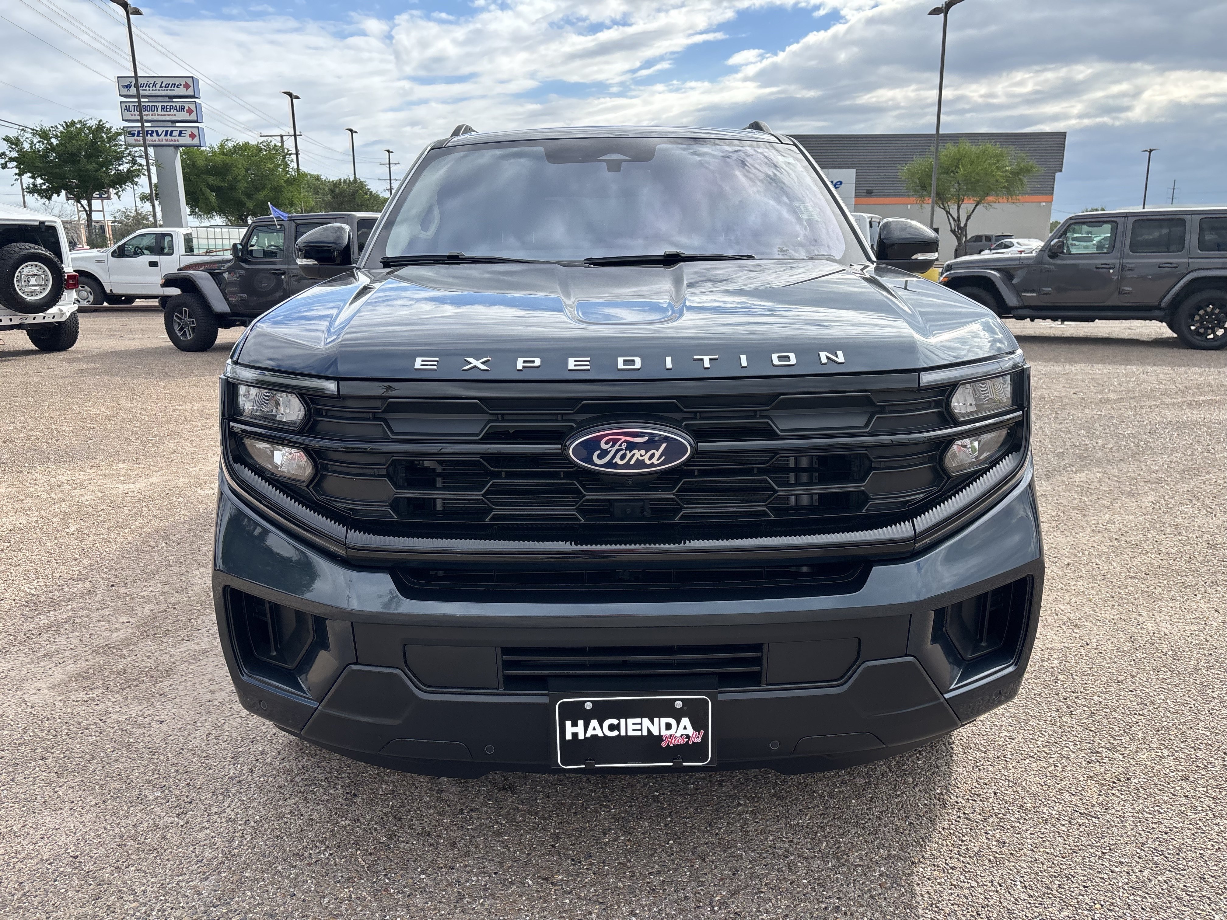 Certified 2025 Ford Expedition Active RWD image 6