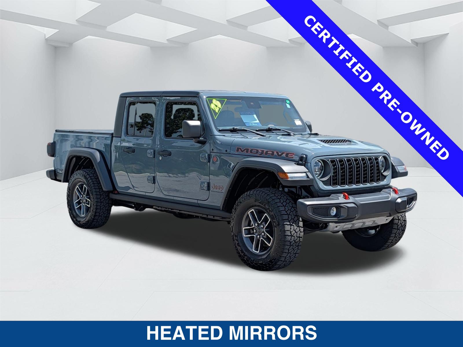 Used 2025 Jeep Gladiator Mojave w/ Convenience Group AWD/4WD video 3