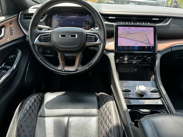 Used 2022 Jeep Grand Cherokee L Summit w/ Advanced Protech Group IV AWD/4WD image 21