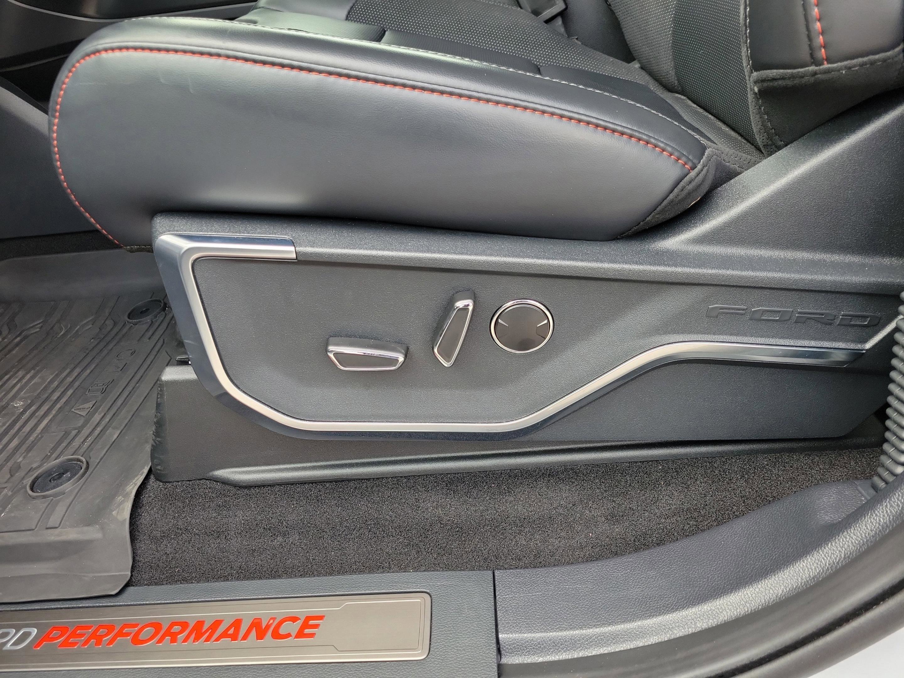 Certified 2025 Ford F150 Raptor image 10