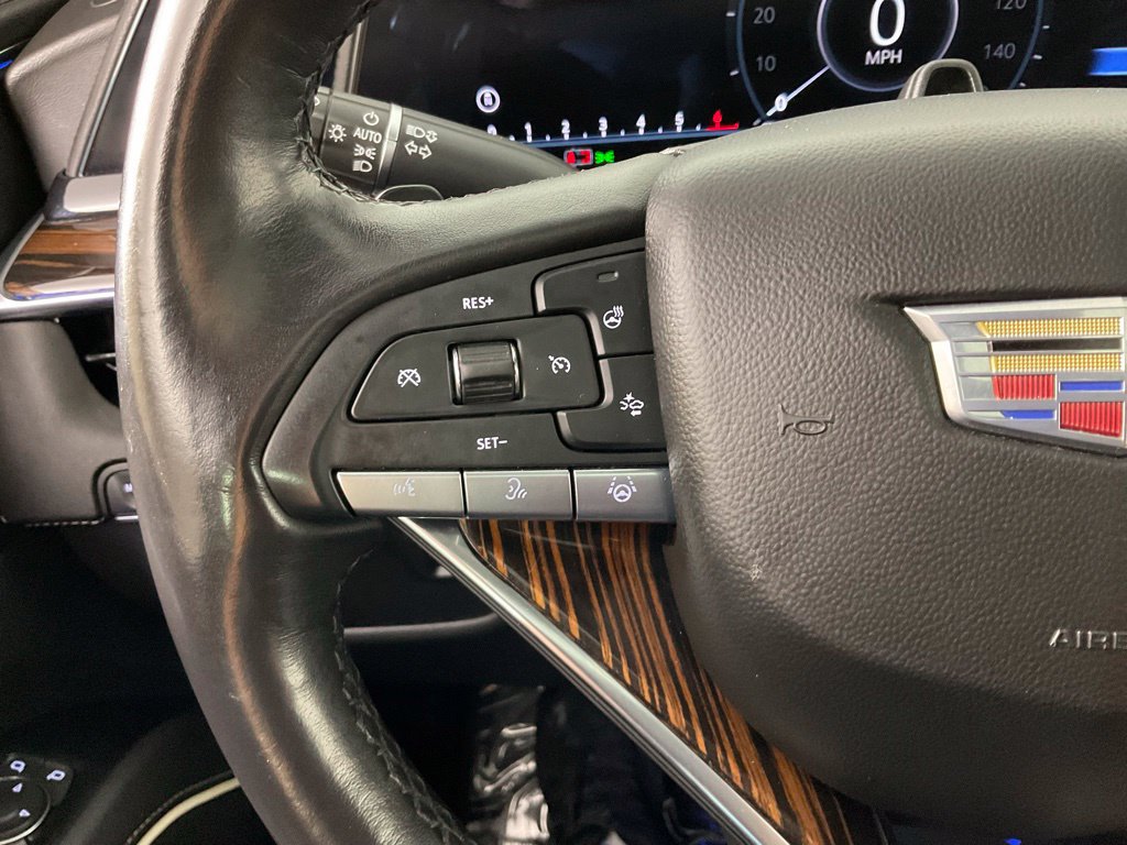 Used 2023 Cadillac Escalade Premium Luxury RWD image 26