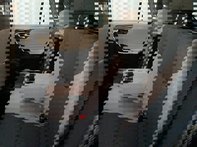 Used 2025 Toyota RAV4 XLE image 24