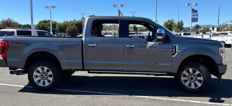 Certified 2021 Ford F250 Platinum w/ FX4 Off-Road Package AWD/4WD image 3