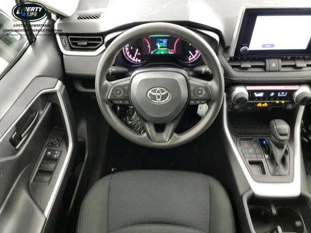 Used 2024 Toyota RAV4 LE AWD/4WD image 26