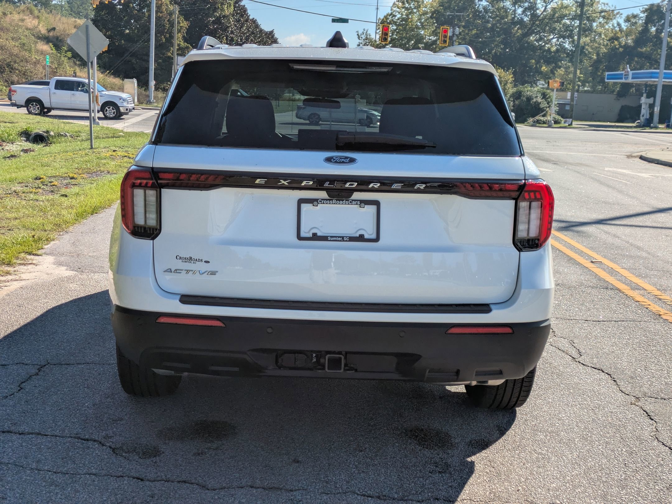 Certified 2025 Ford Explorer Active RWD image 5