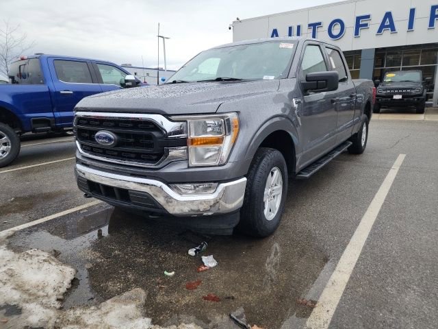 Certified 2022 Ford F150 XLT w/ Equipment Group 301A Mid image 3