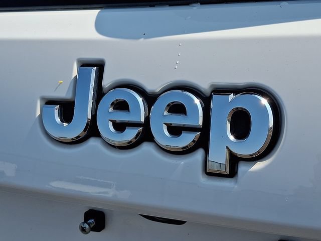 Used 2022 Jeep Grand Cherokee Limited AWD/4WD image 29