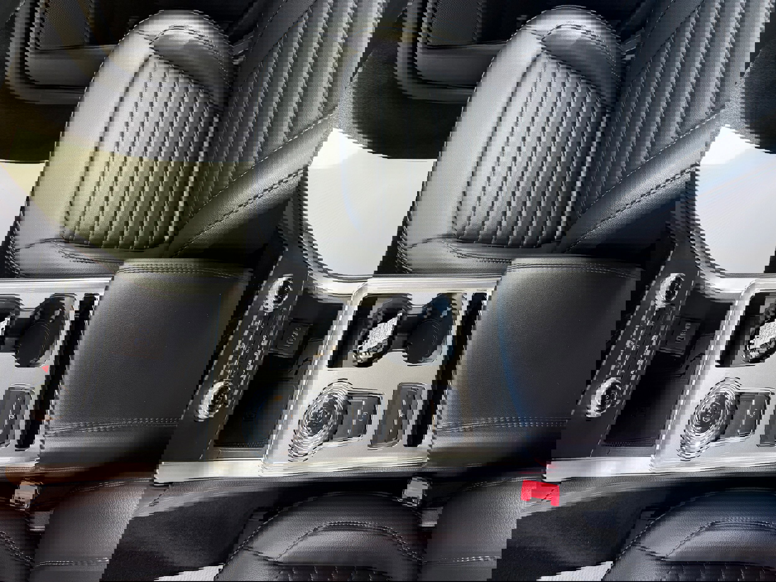 Certified 2024 Ford Edge SEL w/ Convenience Package image 14