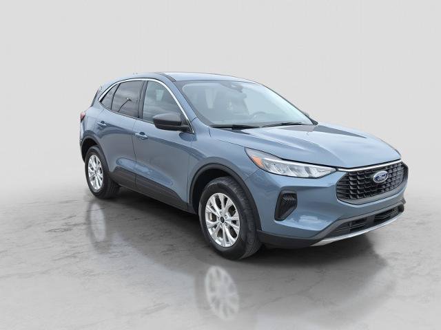 Certified 2023 Ford Escape Active AWD/4WD image 2