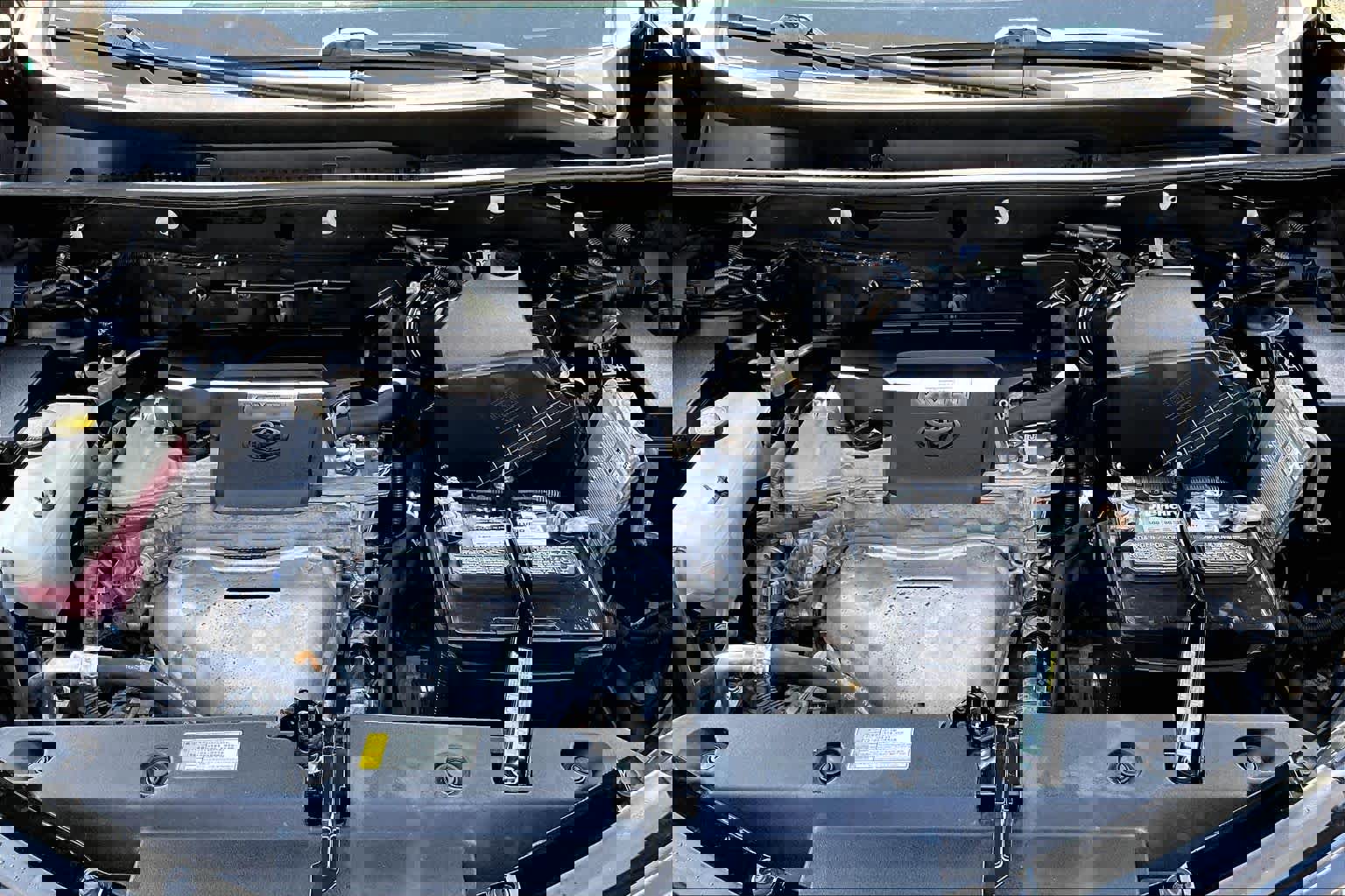 Used 2017 Toyota RAV4 XLE w/ All Weather Liner Package AWD/4WD image 34