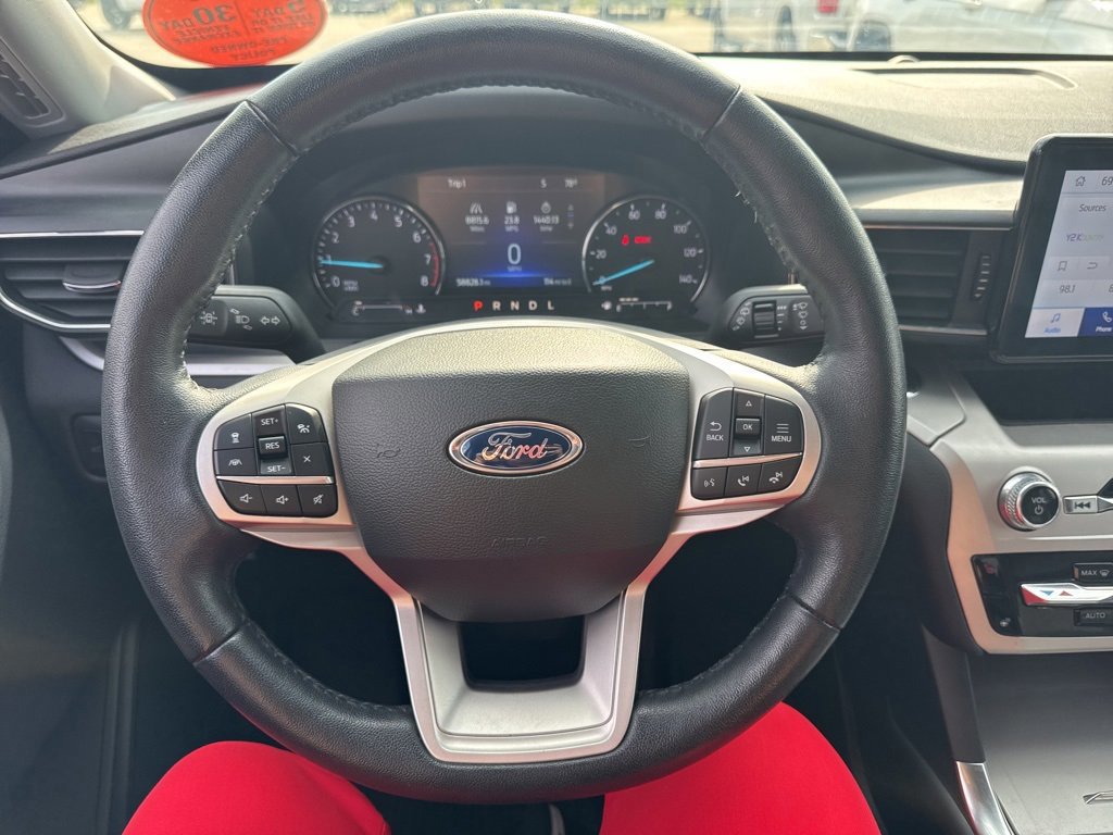 Certified 2022 Ford Explorer XLT w/ Equipment Group 202A image 18