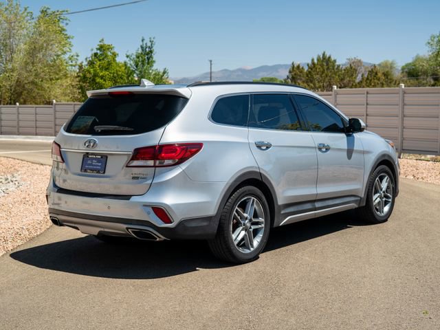 Used 2017 Hyundai Santa Fe Limited AWD/4WD image 4