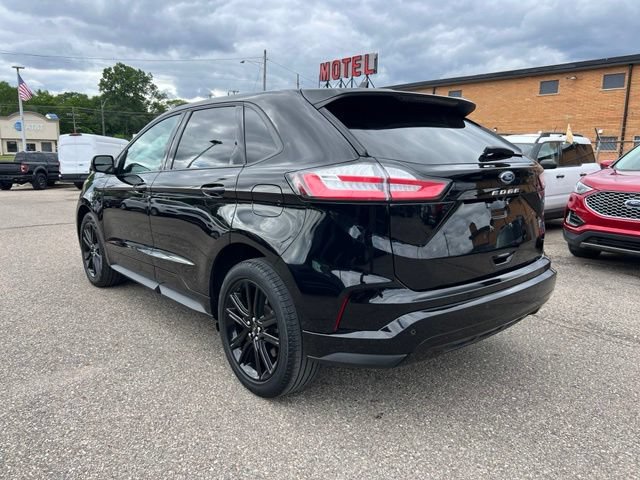 Certified 2024 Ford Edge ST-Line AWD/4WD image 6